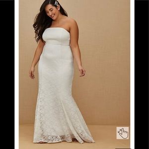 Torrid wedding dress. Size 12